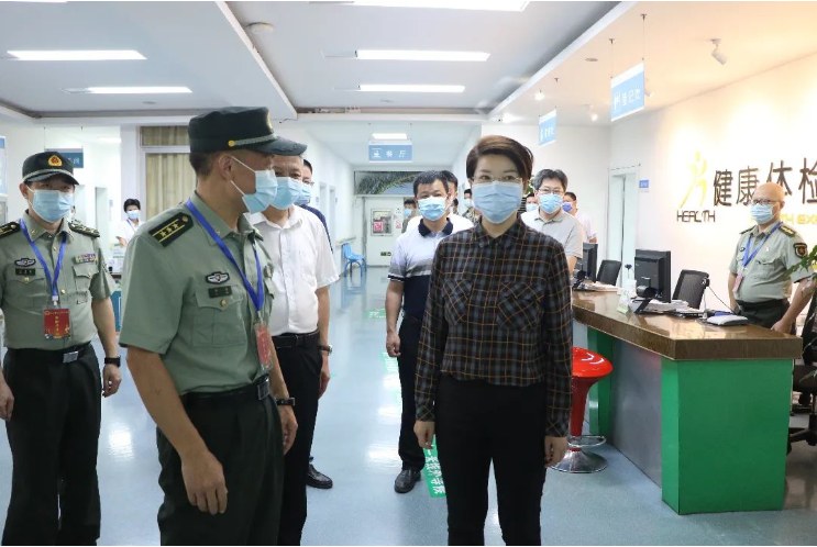 正青春，当兵去！县领导走访看望应征体检适龄青年