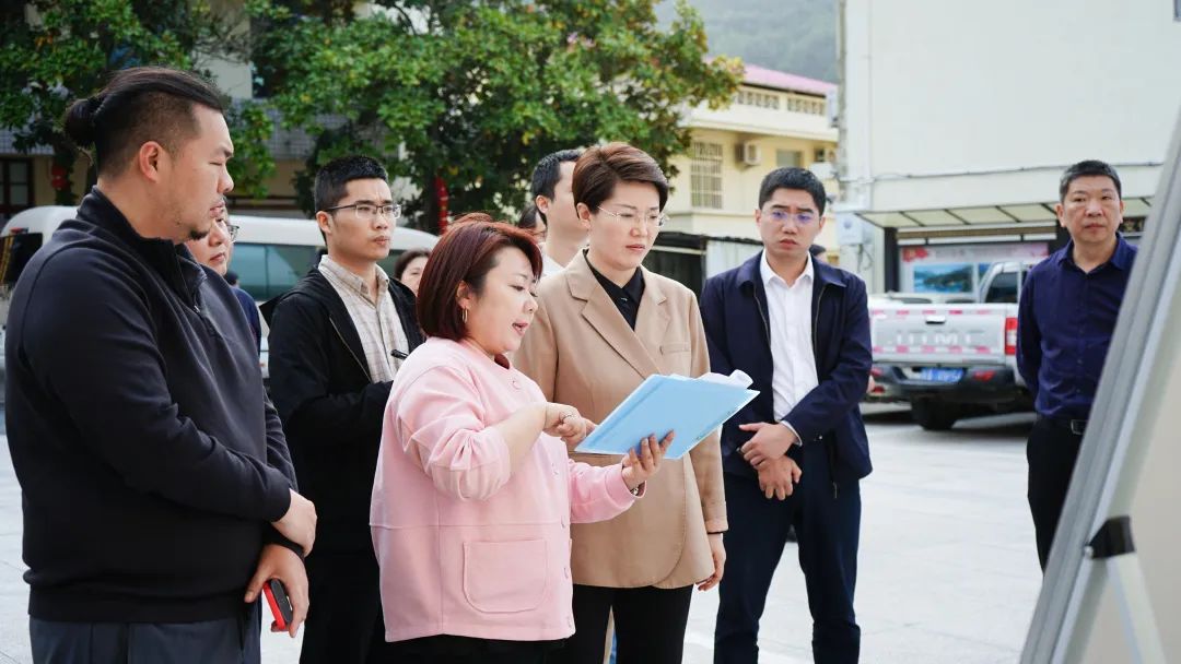 县政府主要领导赴雄江镇开展项目调研暨水口库区巡河活动 