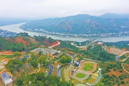 闽清云溪漫谷因地制宜丰富业态、活化古厝，带动山村变“网红” 