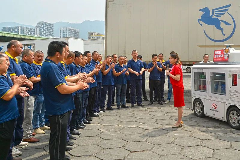 让青春绽放绚丽之花 | 在主题教育中感悟思想伟力 展现青春力量