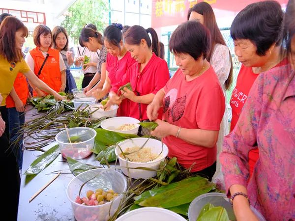 【网络中国节·端午】浓浓端午情 暖暖巾帼爱