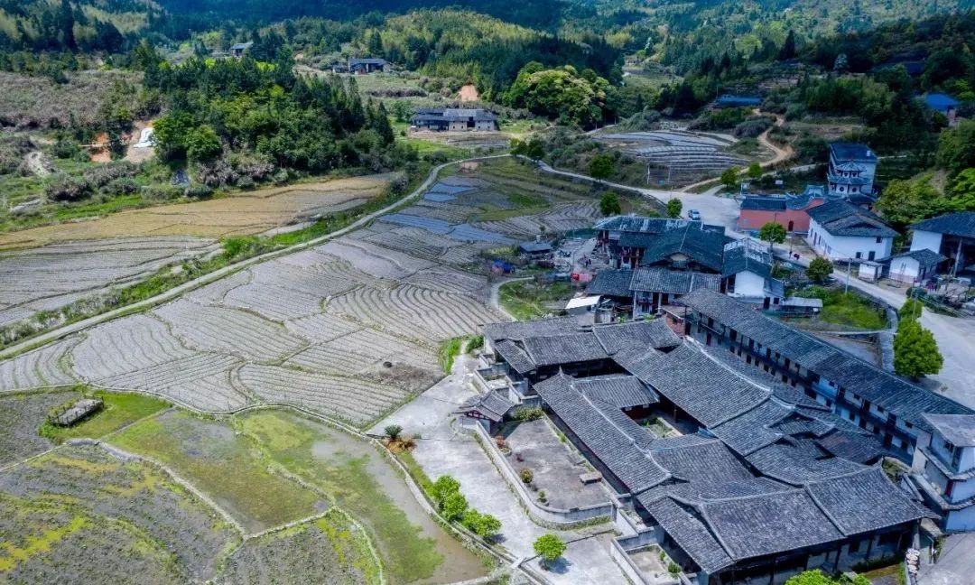 我为群众办实事丨闽清加快推进“四好农村路”莲丰线建设