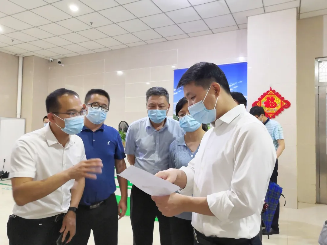 陈忠霖带队督导检查疫情防控和防汛工作