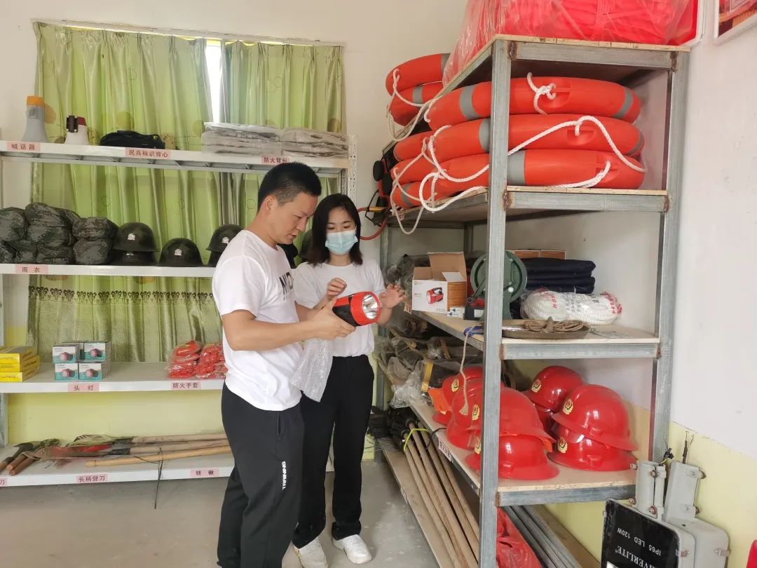 身边的榜样 | 杨巧冰：冲锋在前 用青春和汗水彰显责任担当