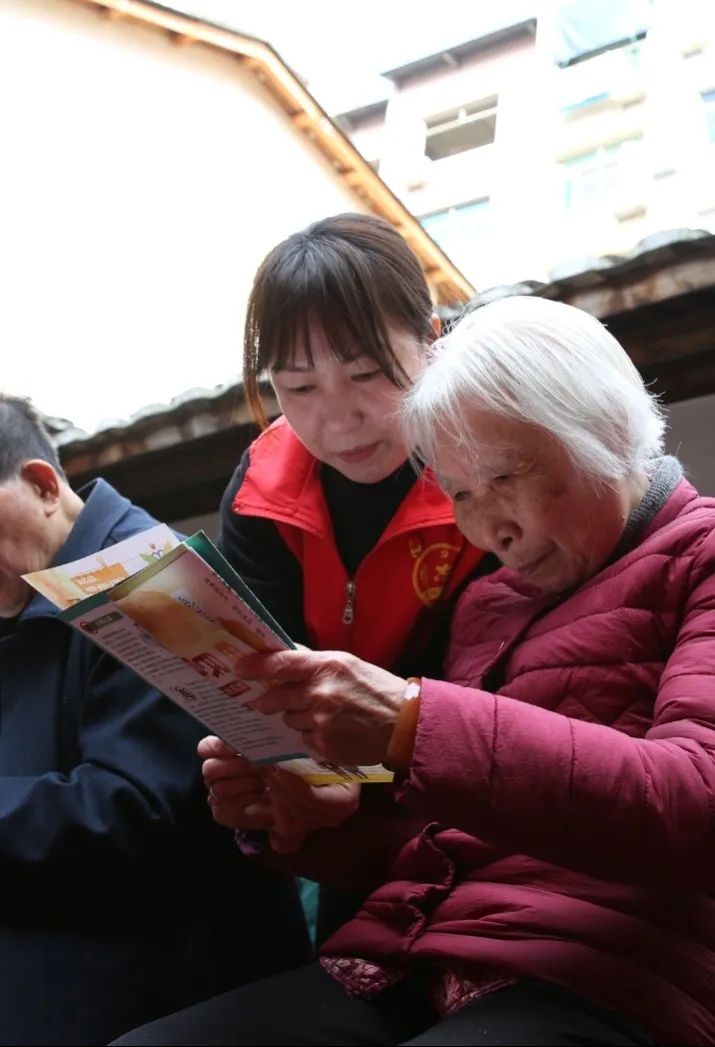 闽清县举办“尝九粥 品家常菜 暖长者心”敬老孝亲活动