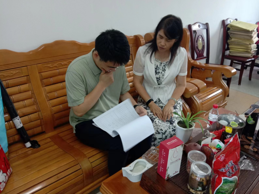 县司法局开展民营企业劳动合同普查和法治体检活动