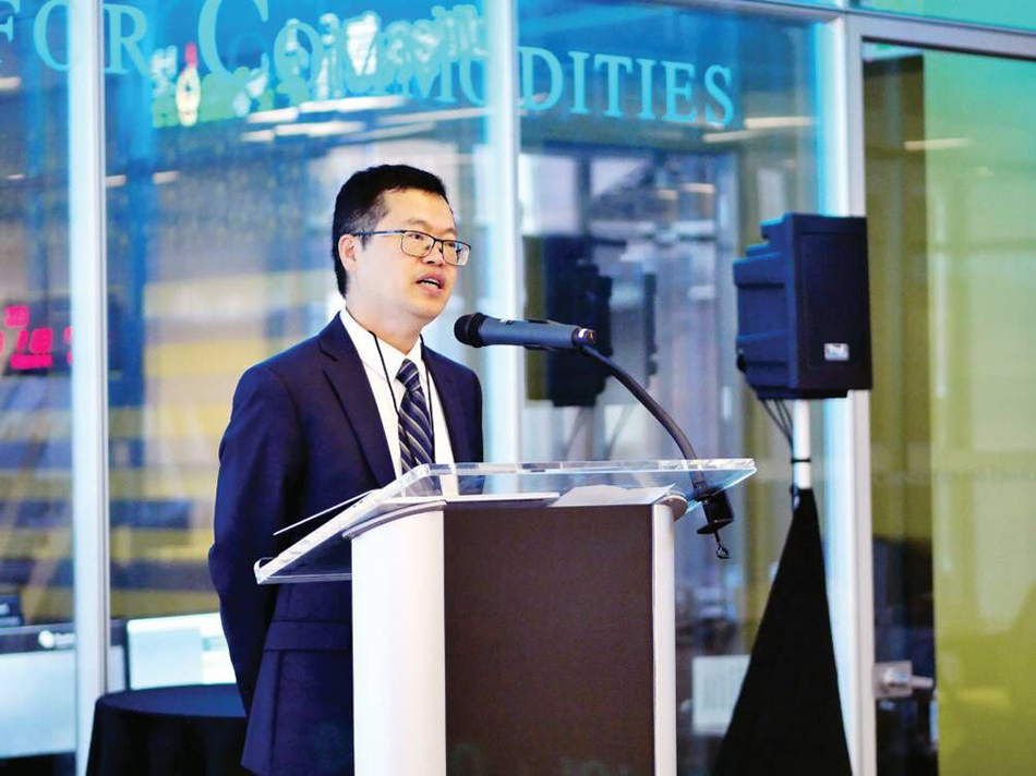 华人经济学家杨坚：敢领金融研究风气之先的弄潮儿