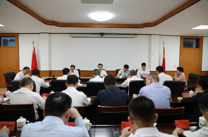 县委党纪学习教育读书班开班