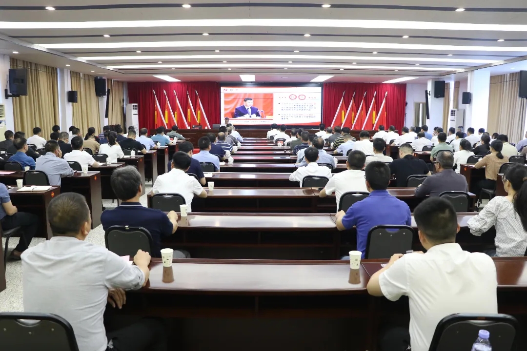 闽清县党纪学习教育专题辅导报告会召开