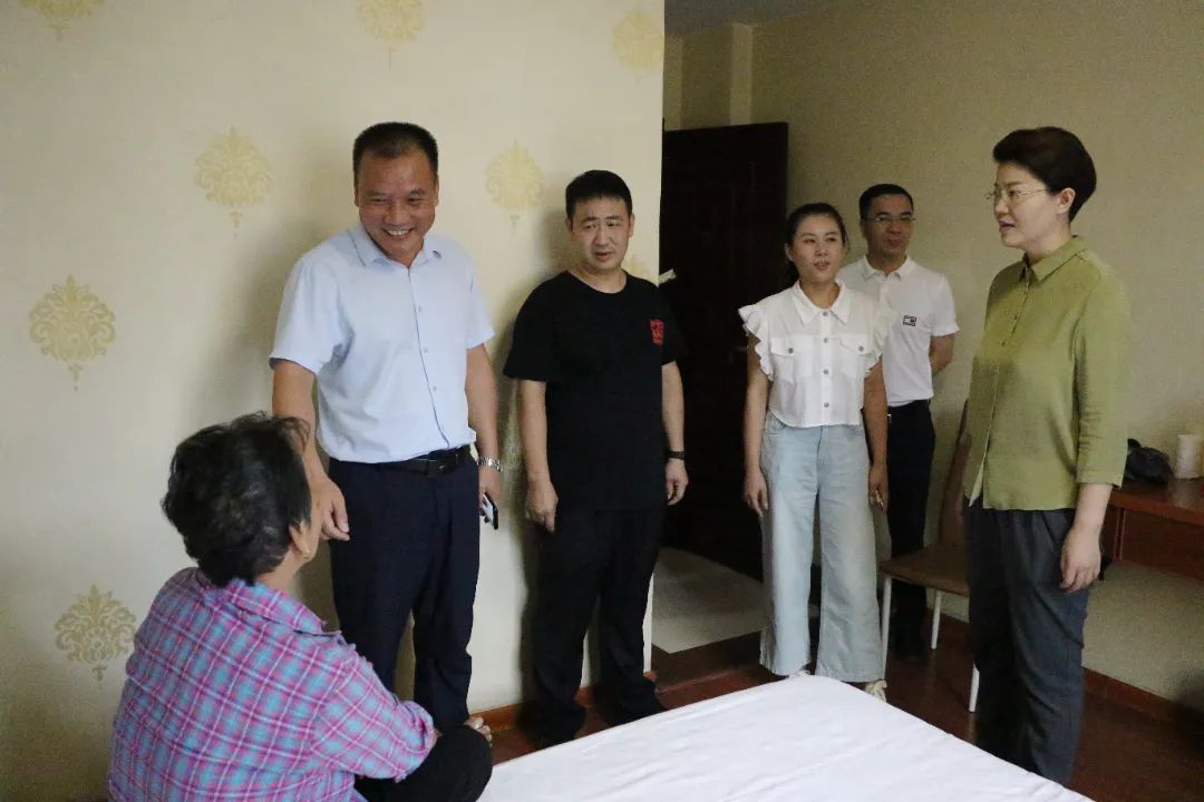 县政府主要领导深入一线检查防台防汛工作