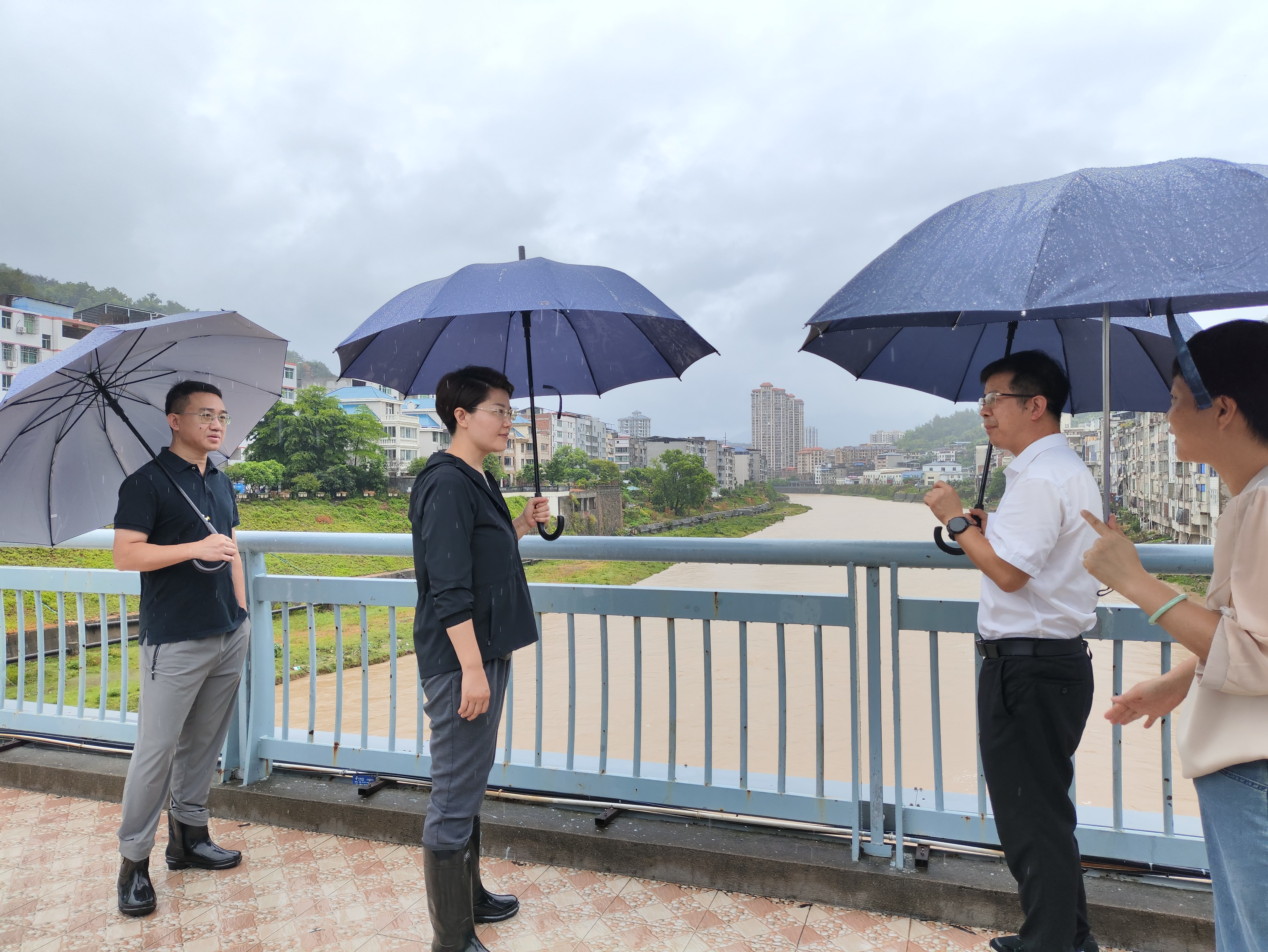 严密防范 毫不松懈！县政府主要领导实地检查防台防汛工作