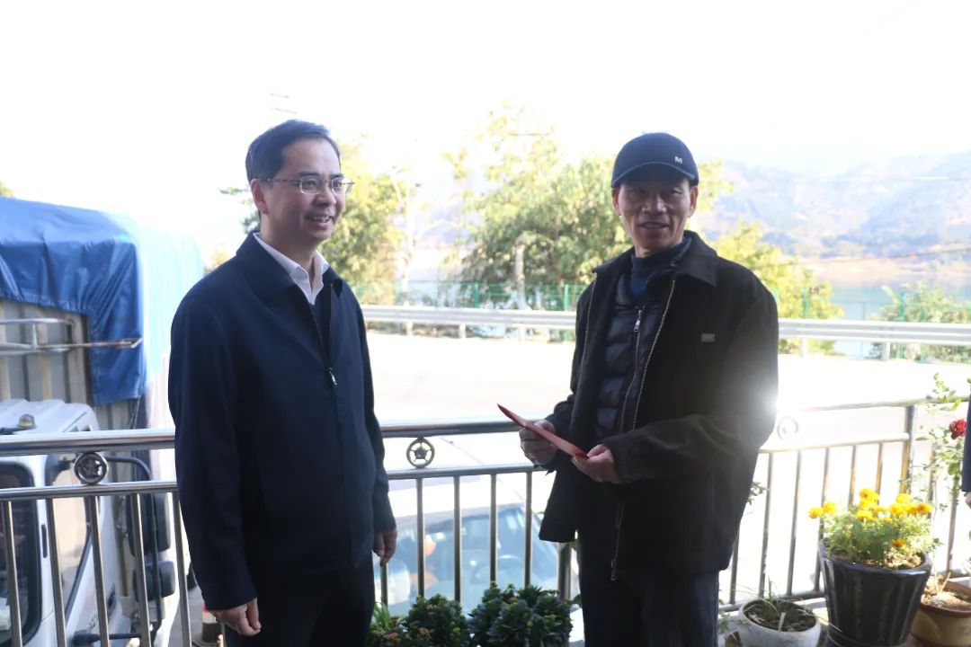 县委主要领导开展节前走访慰问活动