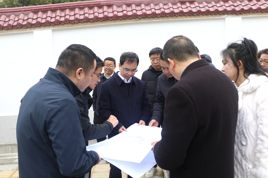  县委主要领导调研推进南山片区新实验小学建设