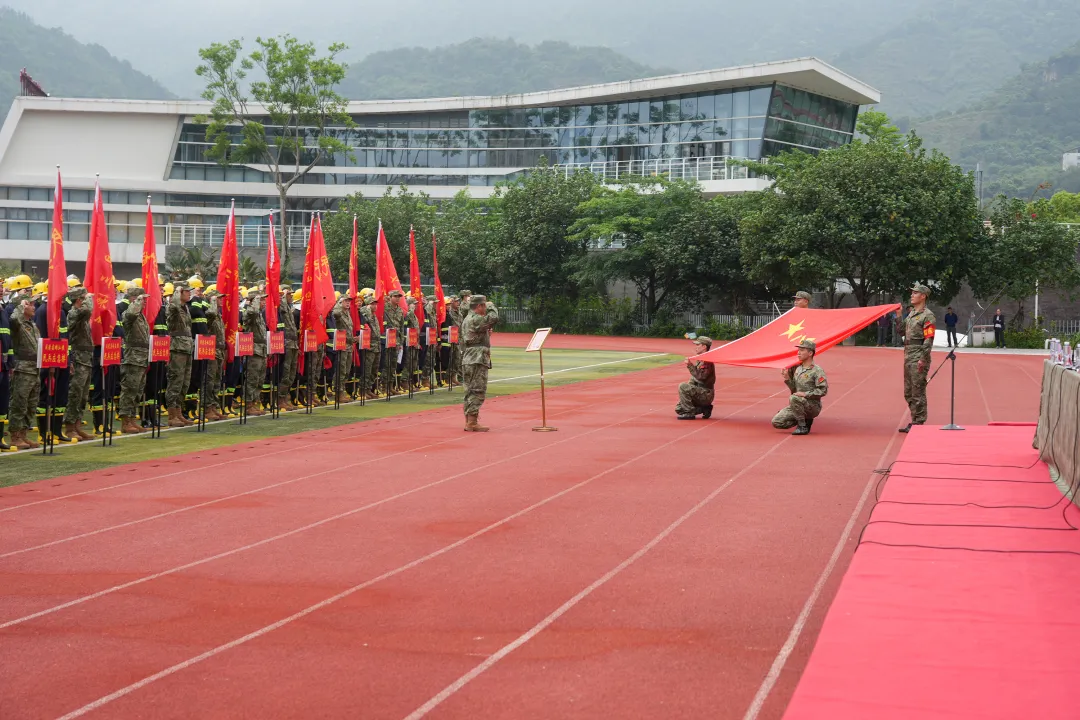 “点”出使命 “验”出担当！闽清县举行2024年度基干民兵分队集中点验大会