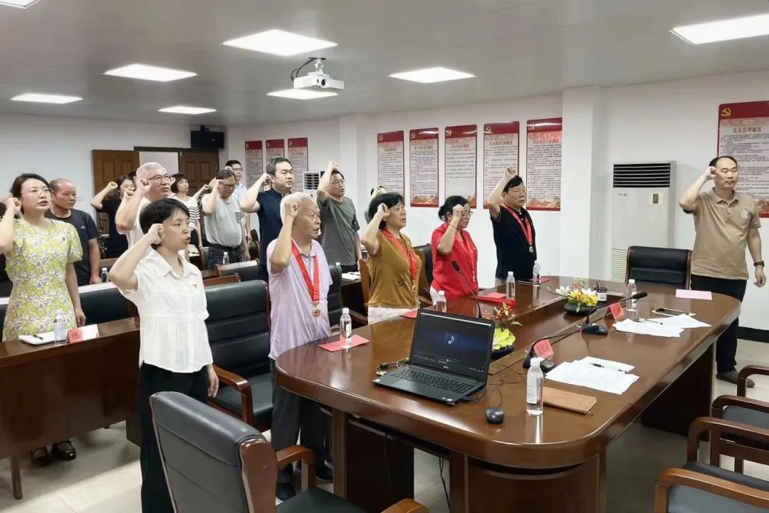 我县各级各部门开展“七一”主题党日活动