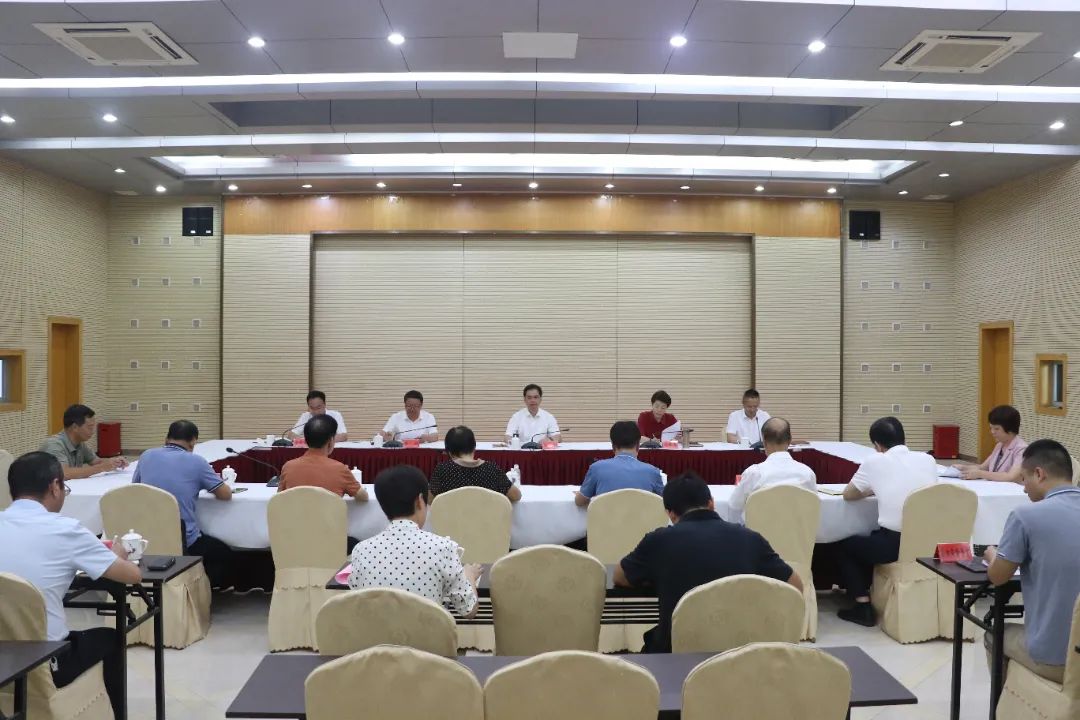 闽清县召开县处级老干部座谈会
