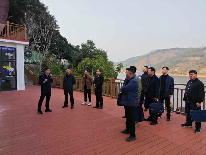 我县召开抓党建促乡村振兴暨驻村第一书记座谈会