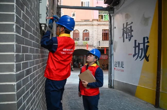 我在岗位过福年 | 有一种“年味”叫坚守 只为那万家灯火
