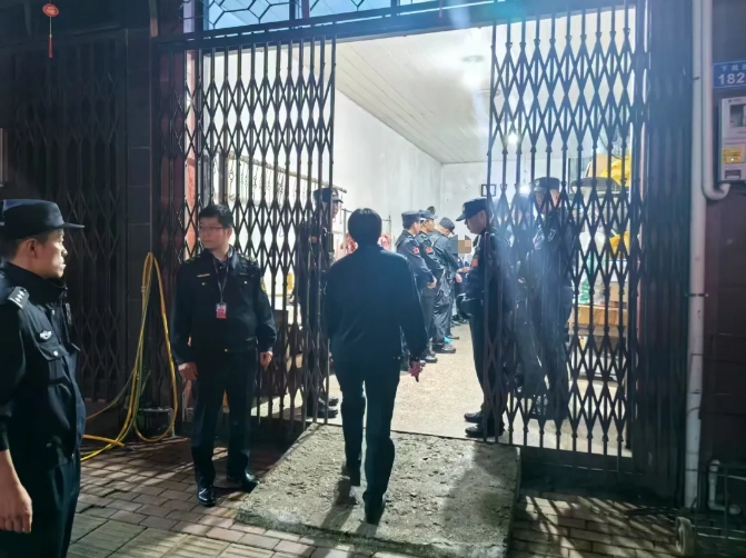 凌晨出击！闽清一非法屠宰场被查